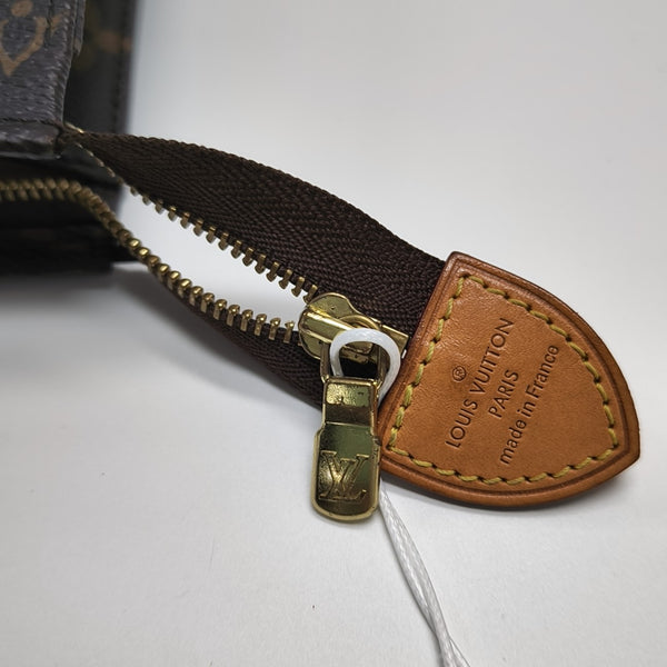 TOILET POCKET 26 Monogram Coated Canvas Brown