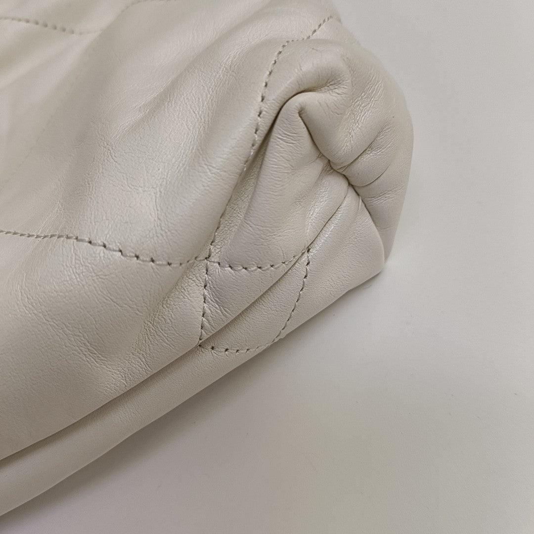 CHANEL 22 Mini Quilted Calfskin White