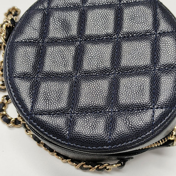 ROUND Quilted Grained Calfskin Blue