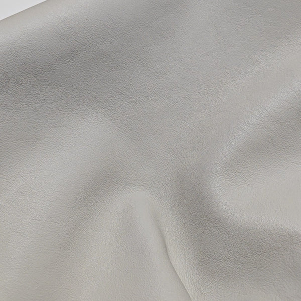 The Pouch Calfskin White