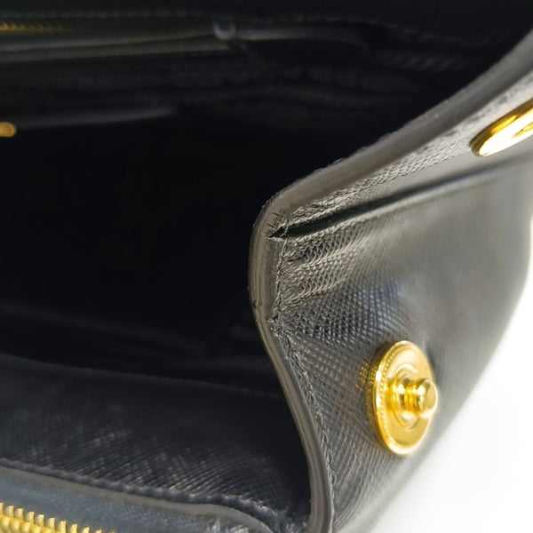 Galleria Medium Saffiano Calfskin Black