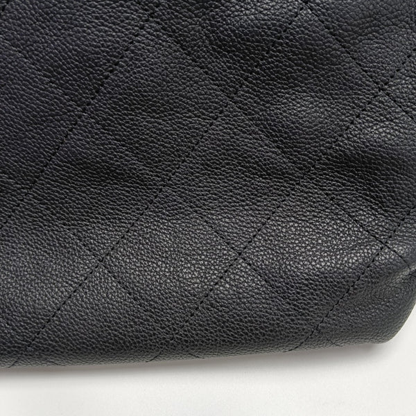 Quilted Calfskin Tote Bag Medium Black