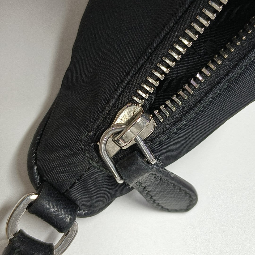 Re-Edition2005 Mini Nylon Black