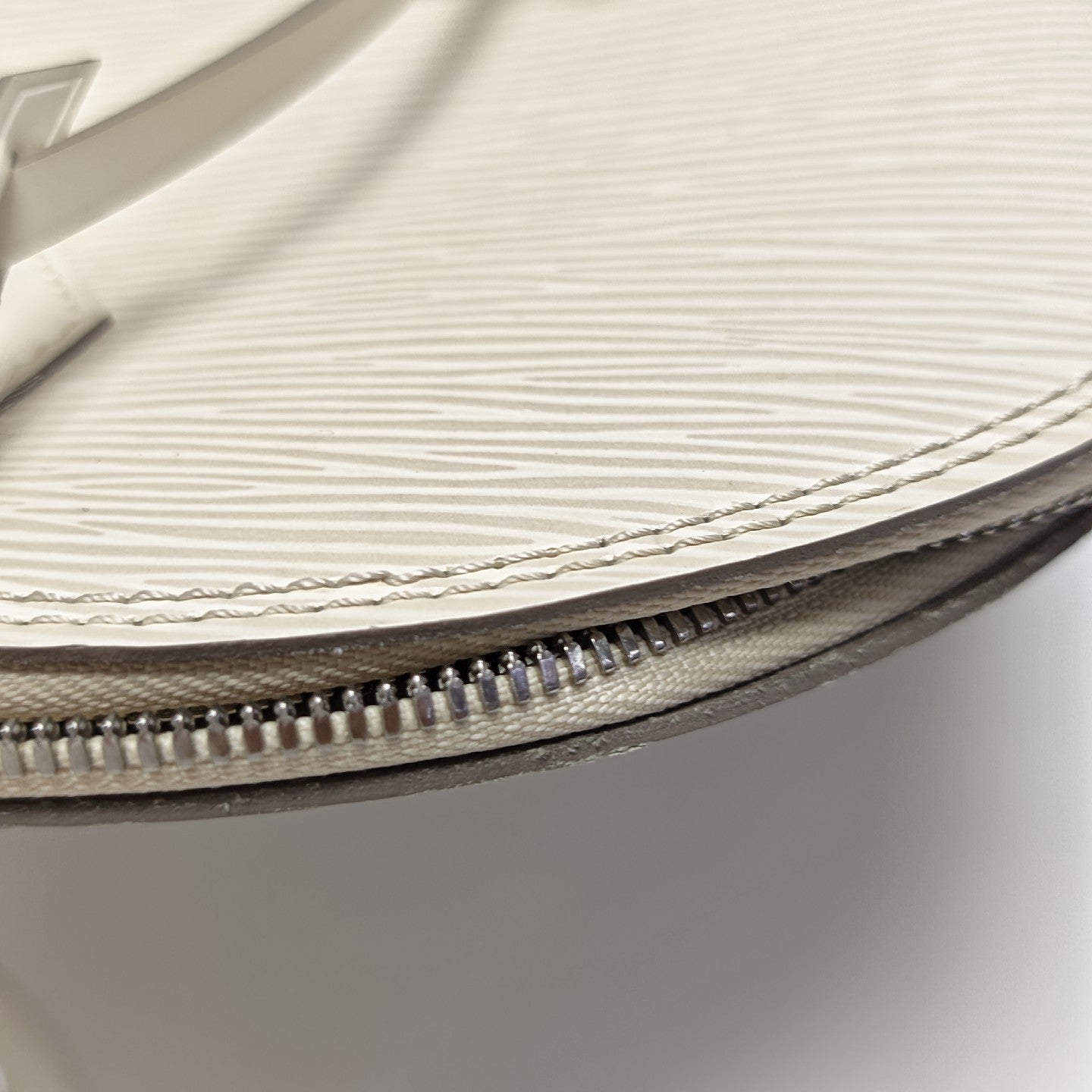 ALMA GM Epi White