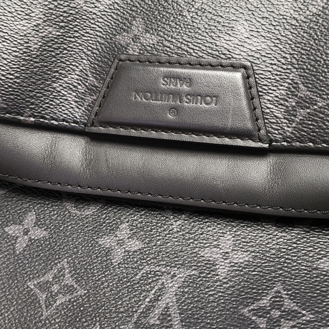 DISCOVERY PM Monogram Coated Canvas Black