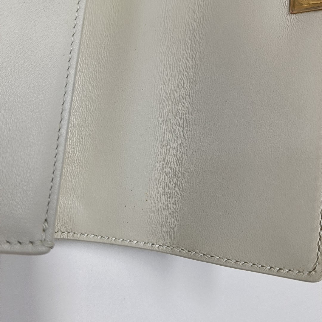 30 Montaigne East-West Small Calfskin White