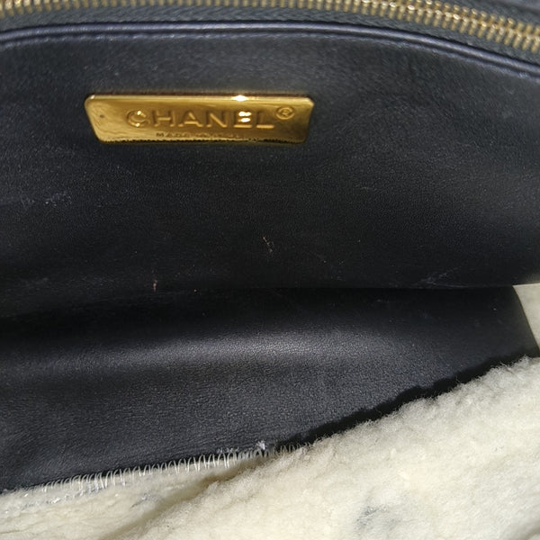 CHANEL 19 Small Lambskin Black