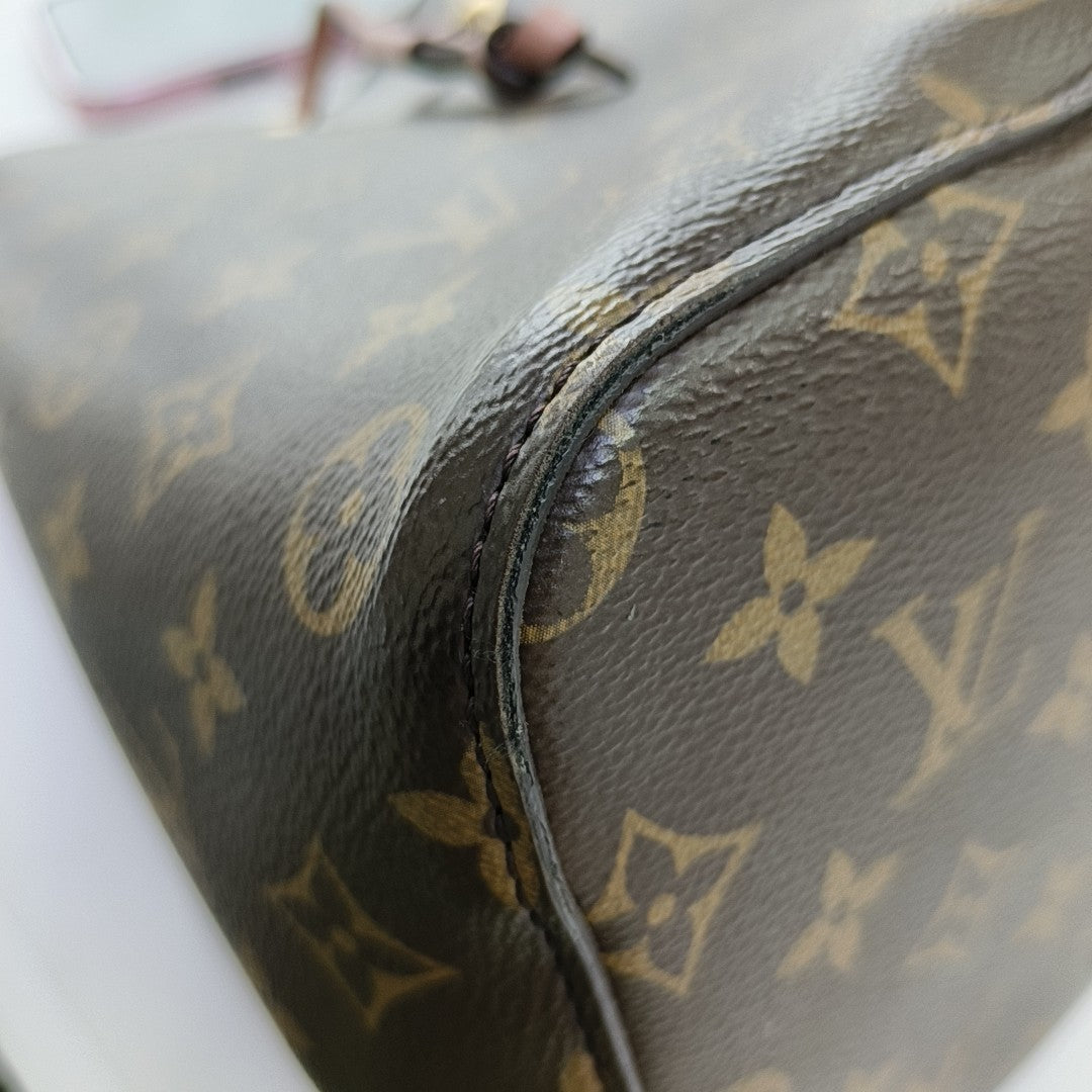 NÉONOÉ MM Monogram Coated Canvas Brown