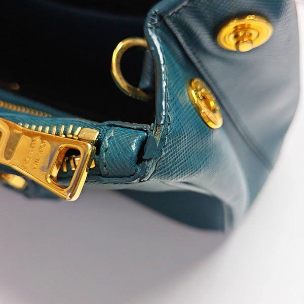 Authenticated pre-owned  Galleria Calfskin Blue - Shoulder Bag at Looply
