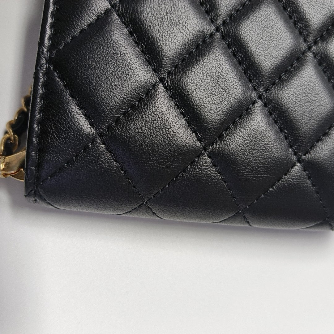 Quilted Lambskin Shoulder Bag Black