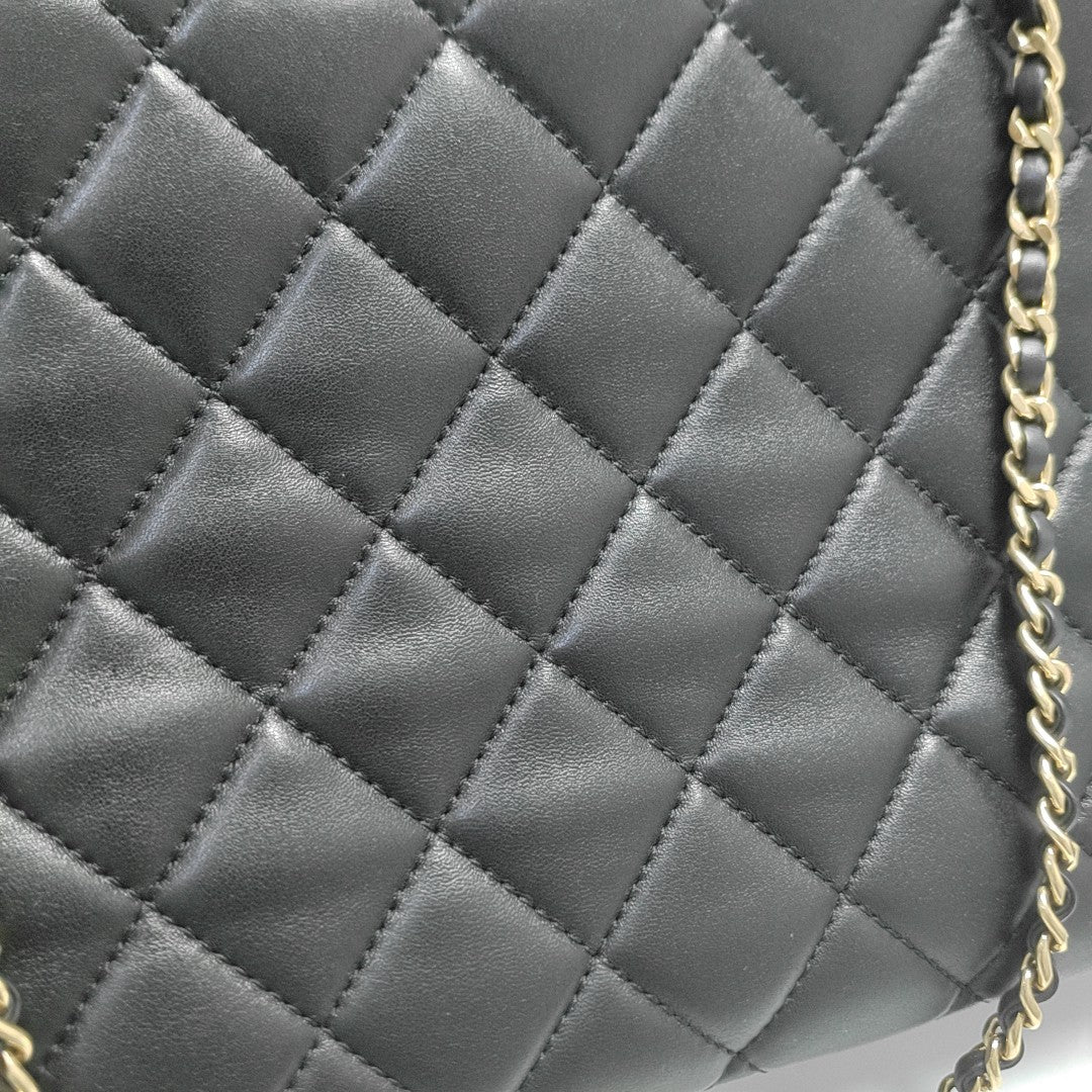 Quilted Lambskin Tote Bag Large Black