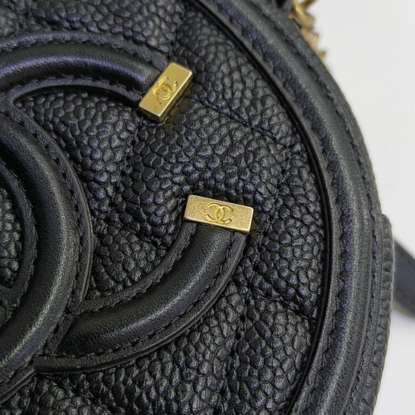 Authenticated pre-owned  FILIGREE Quilted Grained Calfskin Black - Shoulder Bag at Looply