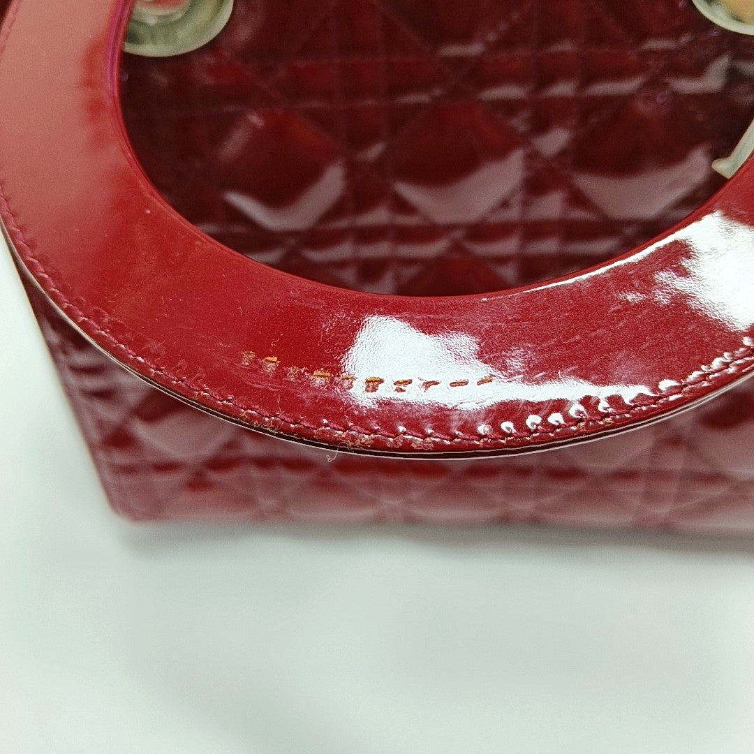 Authenticated pre-owned  Lady Dior Medium Cannage Patent Leather Red - Tote Bag at Looply