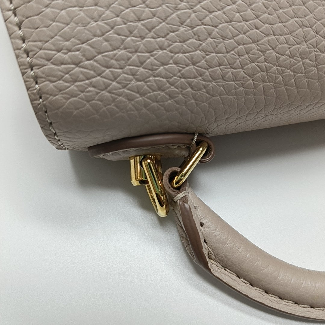 TWIST BB Calfskin Beige