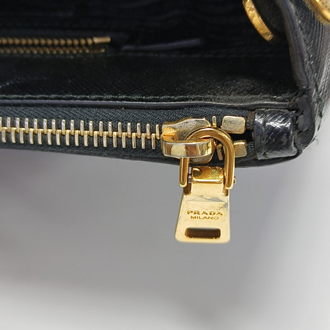 Galleria Medium Calfskin Black
