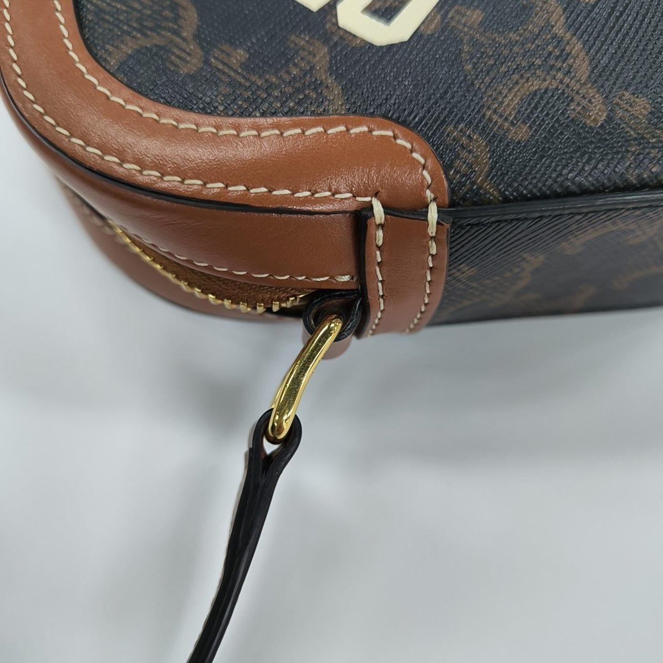 TRIOMPHE CANVAS Small Coated Canvas Black