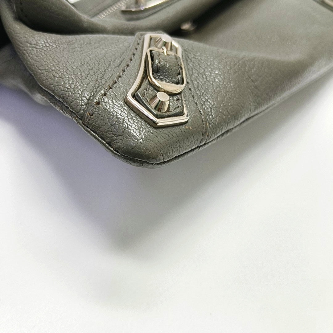 Classic Metallic Edge City Lambskin Grey