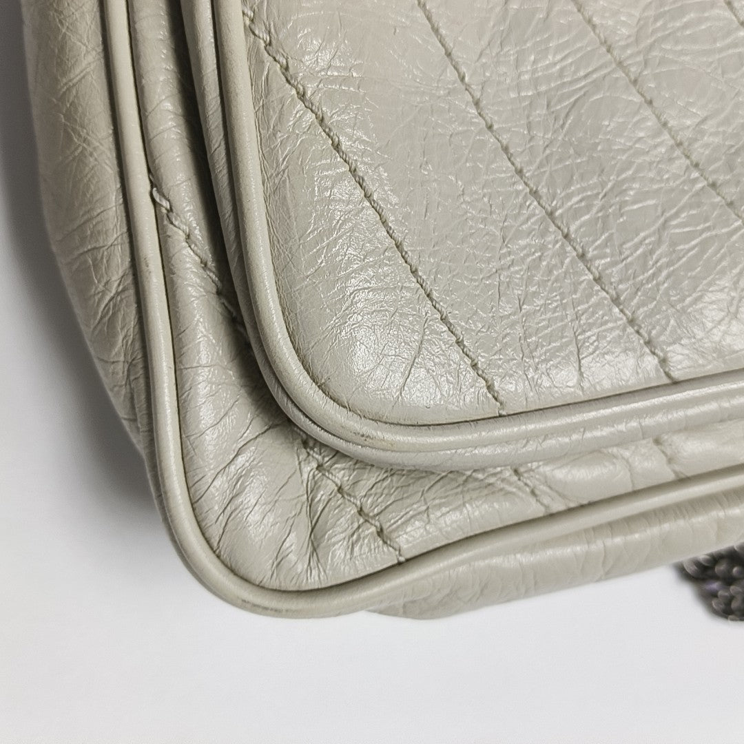 NIKI Small Chevron Calfskin Gray