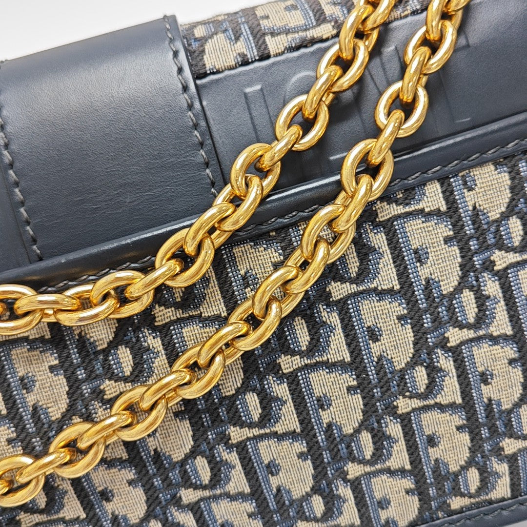 30 Montaigne Oblique Canvas Blue