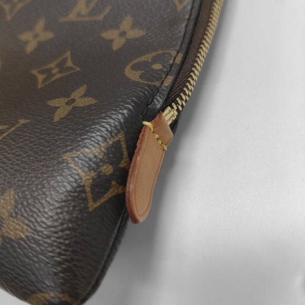 Etui Voyage MM Monogram Coated Canvas Brown