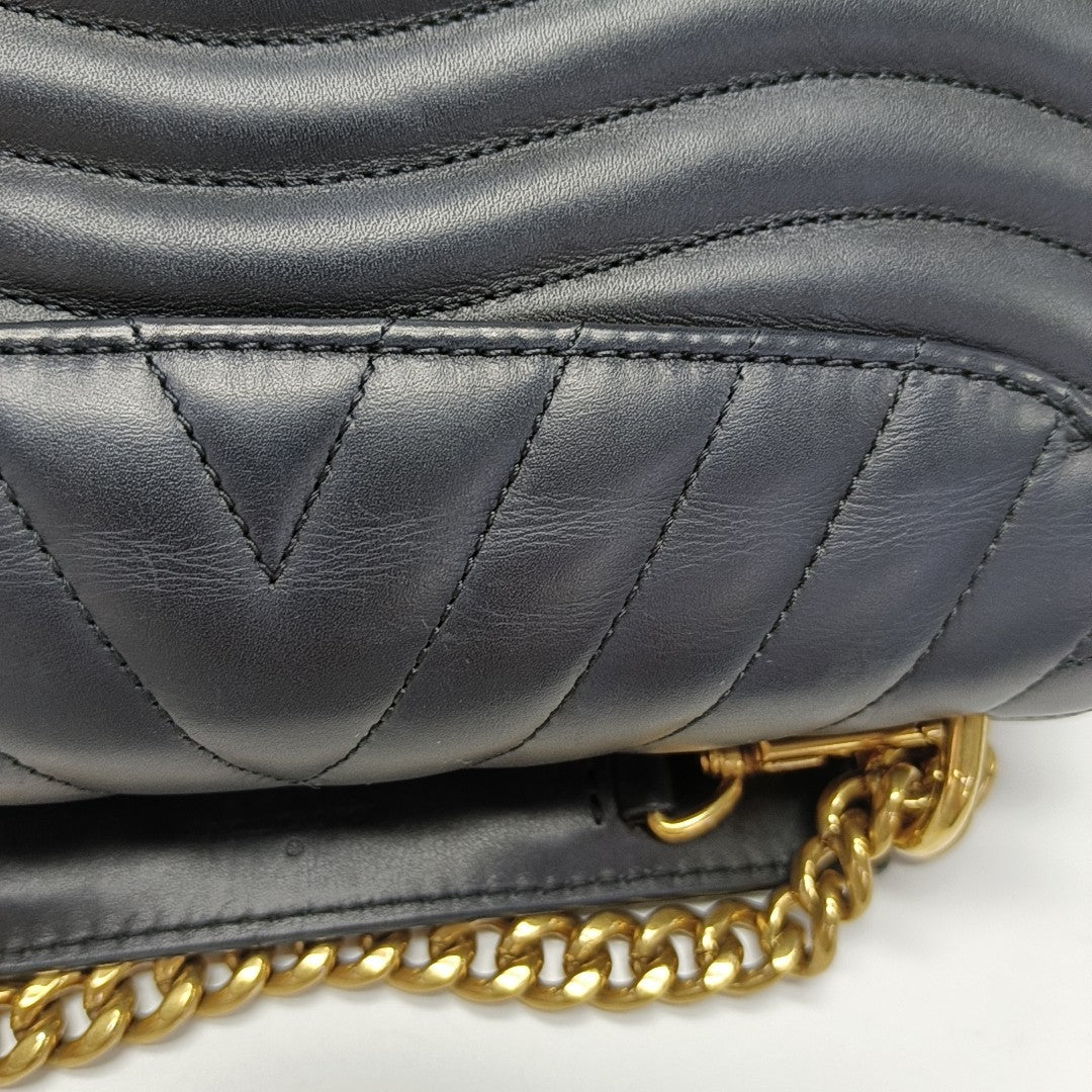 NEW WAVE PM Quilted Calfskin Black