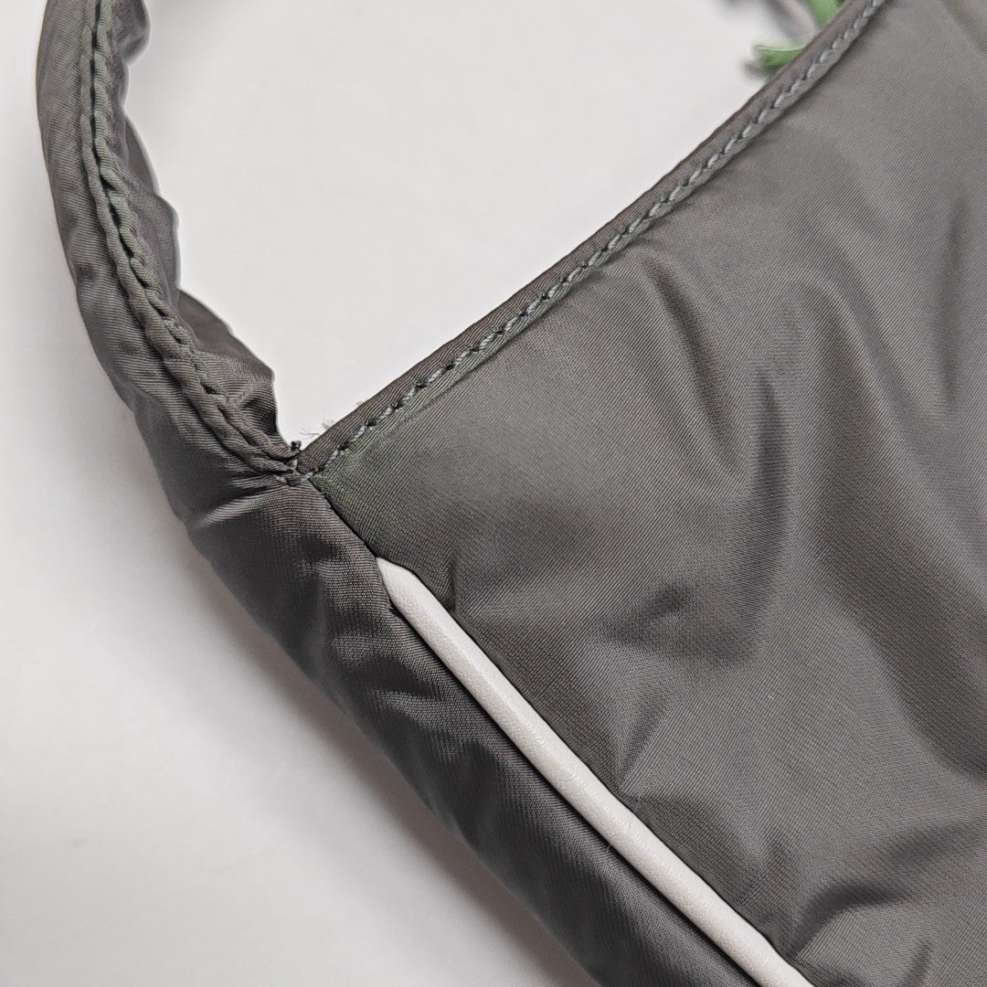 LE 5 À 7 Small Fabric Gray