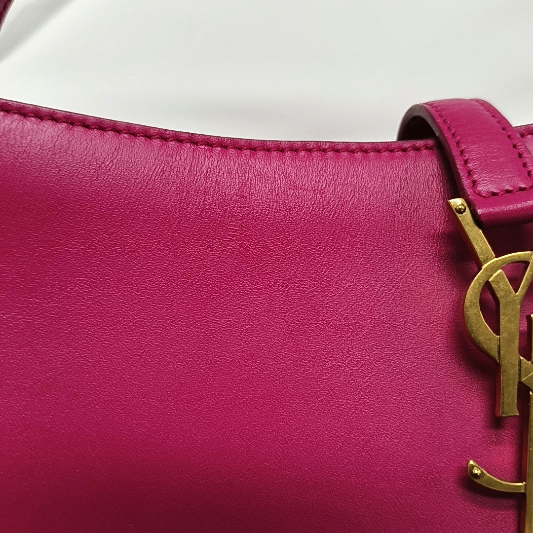 Authenticated pre-owned  LE 5 À 7 Calfskin Pink - Top Handle Bag at Looply