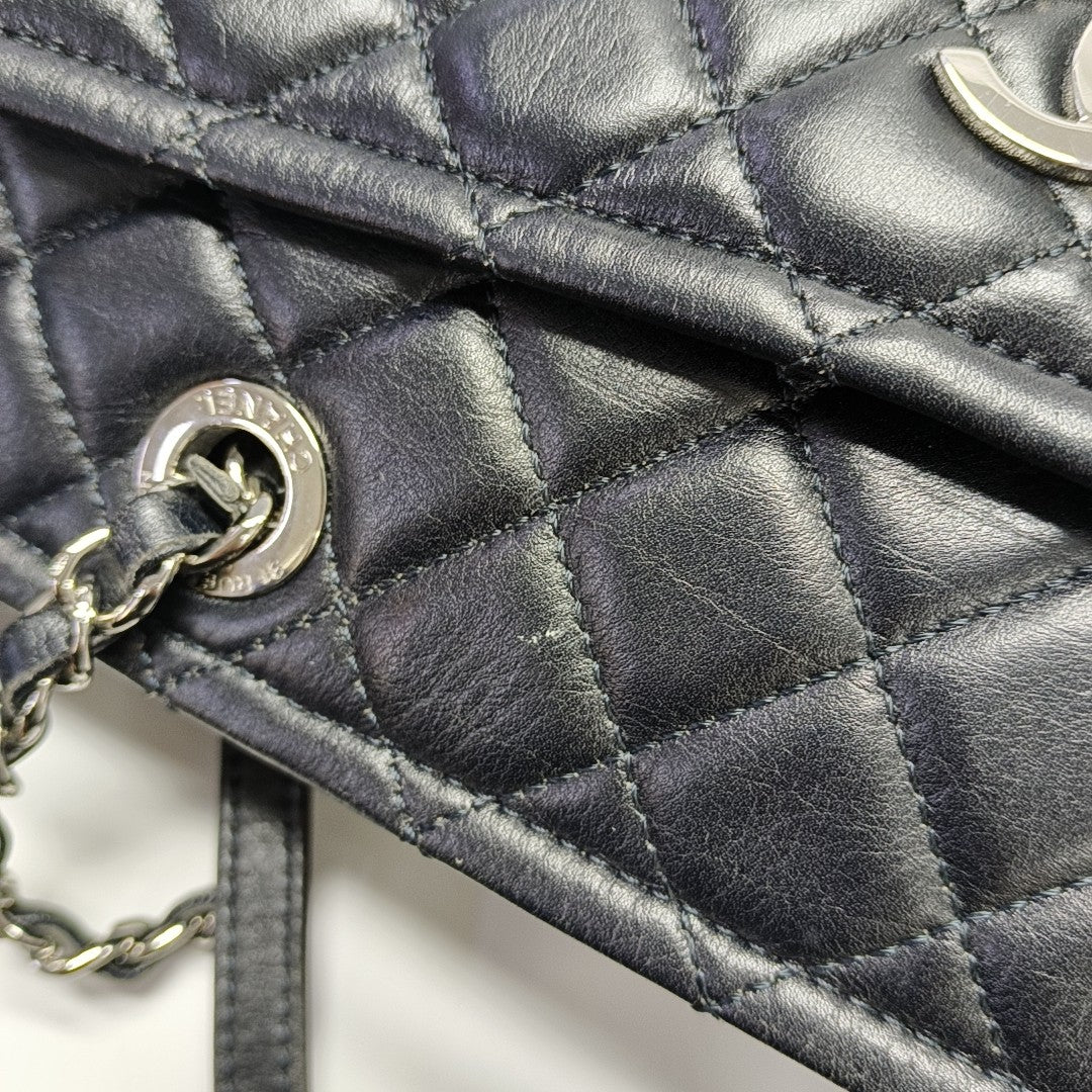 Quilted Calfskin Shoulder Bag Black
