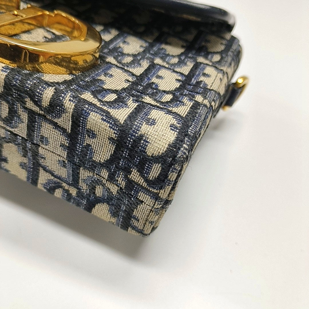 Authenticated pre-owned  30 Montaigne Oblique Canvas Blue - Shoulder Bag at Looply