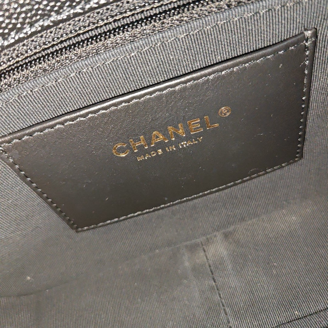 CLASSIC FLAP Mini Quilted Grained Calfskin Black