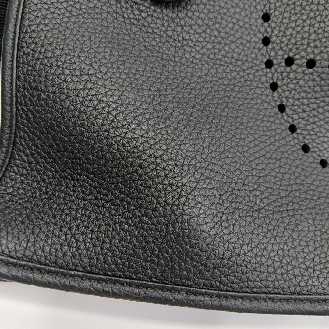 Evelyne 29 Togo Black