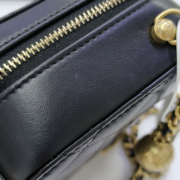 Quilted Lambskin Shoulder Bag Black