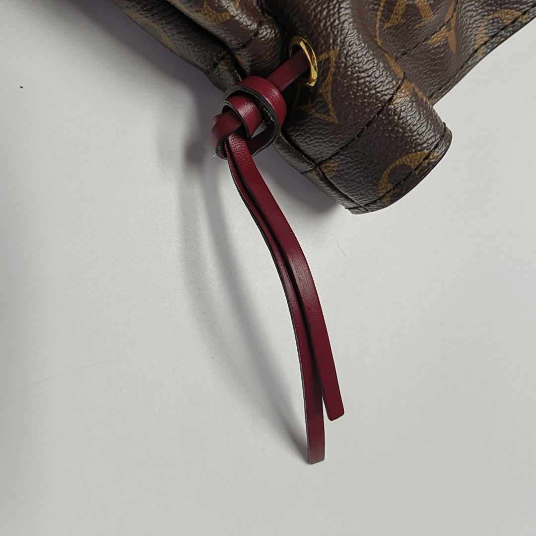 NÉONOÉ MM Monogram Coated Canvas Brown