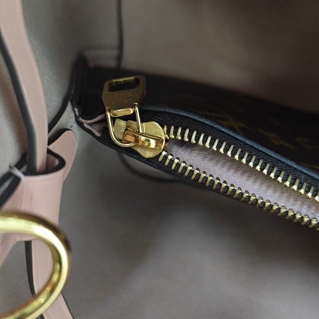 NÉONOÉ MM Monogram Coated Canvas Brown