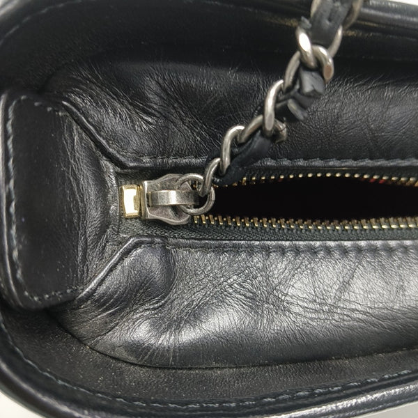GABRIELLE Small Quilted Calfskin Black