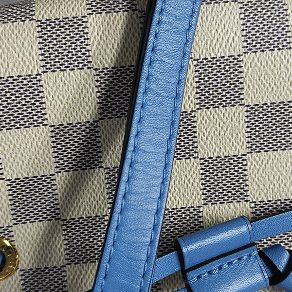 NÉONOÉ MM Damier Azur Coated Canvas White