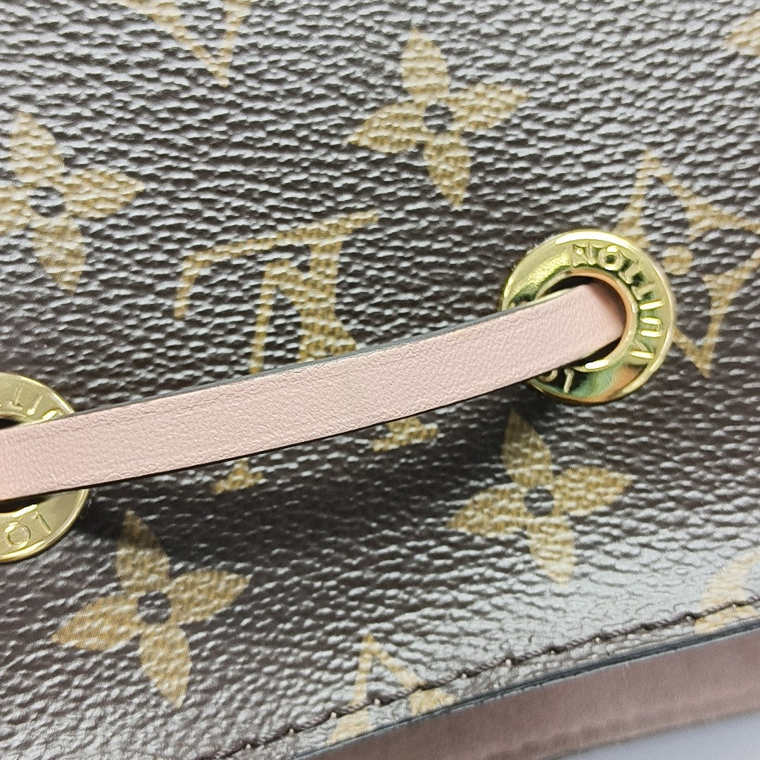 NÉONOÉ MM Monogram Coated Canvas Brown