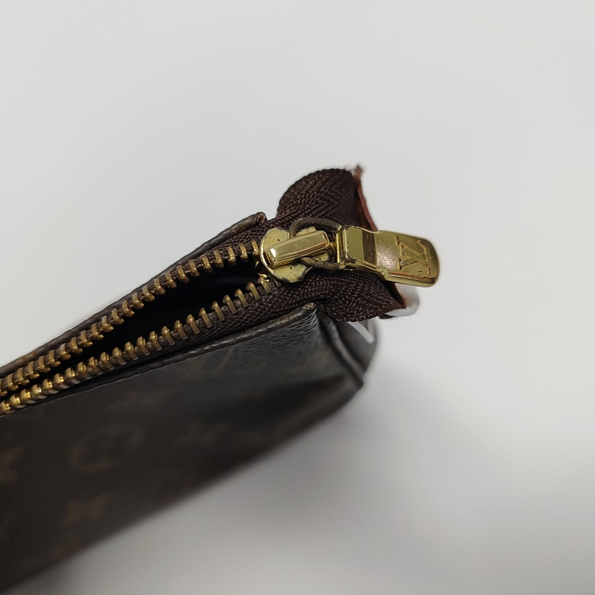 ACCESORIOS Lona Monogram Revestida Marrón