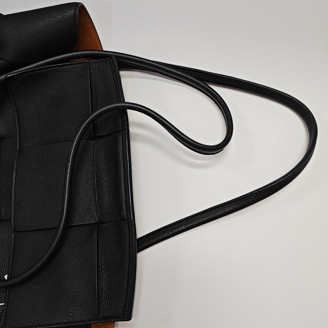 Arco Small Calfskin Black