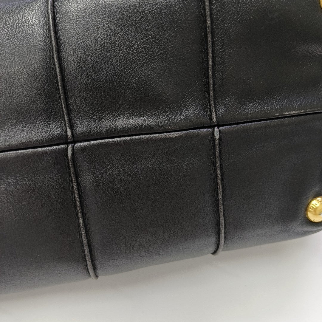 Quilted Calfskin Shoulder Bag Black