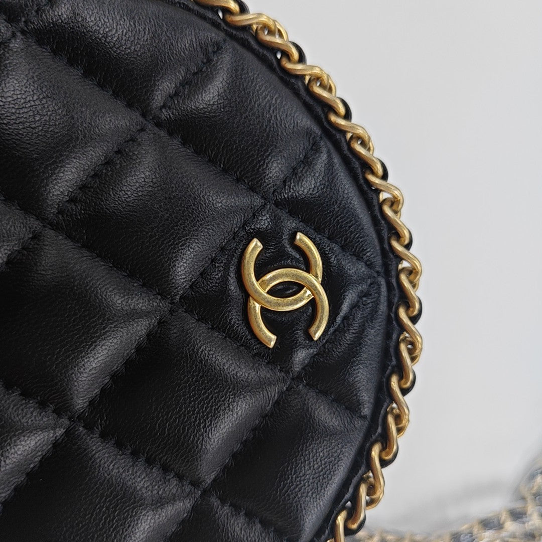 Quilted Lambskin Shoulder Bag Black