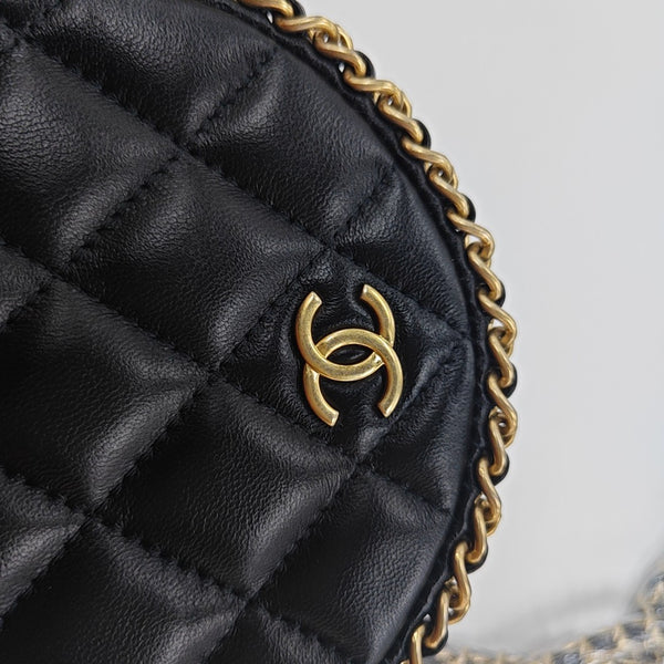 Quilted Lambskin Shoulder Bag Black