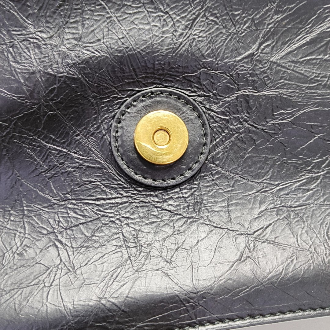 Crush Medium Calfskin Black