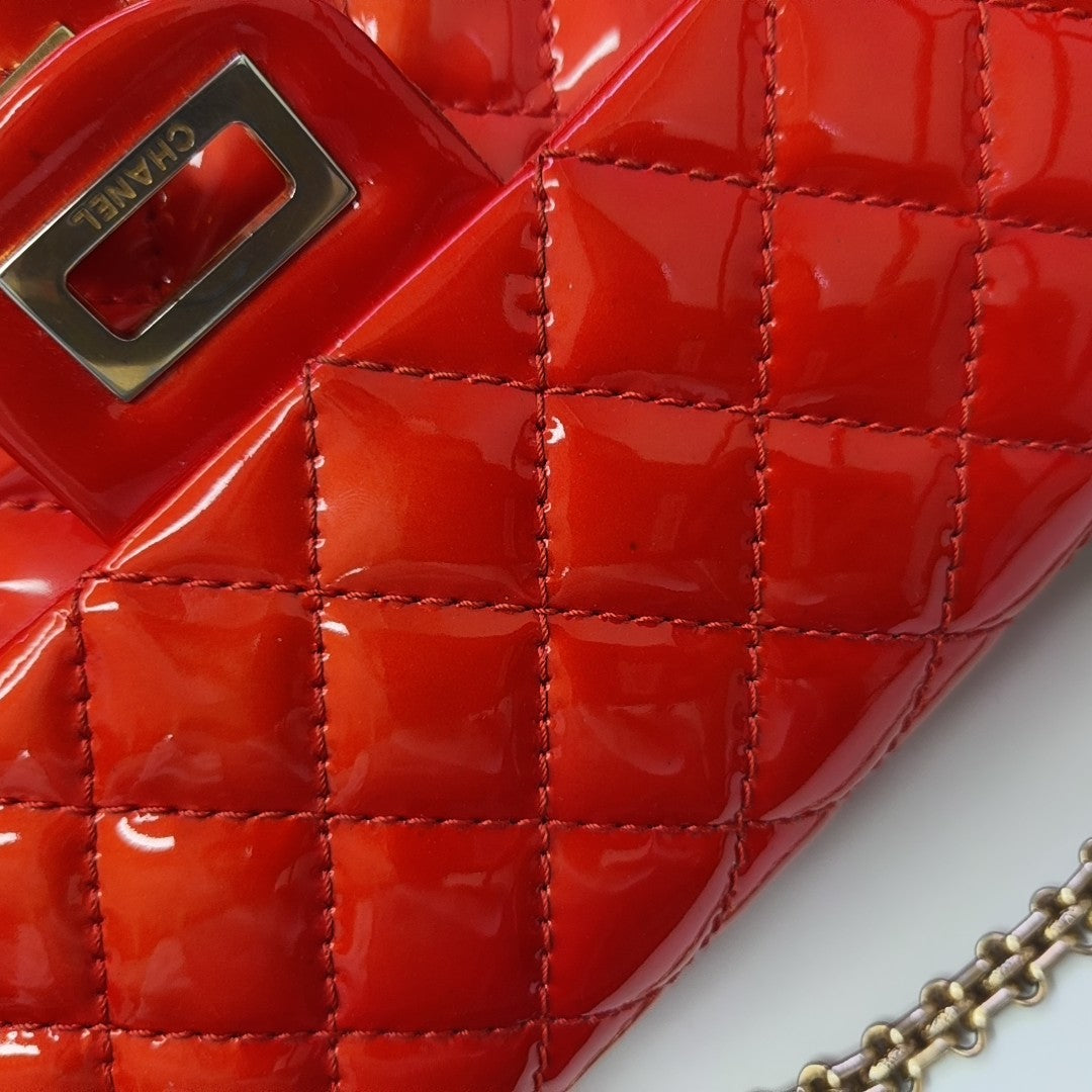 2.55 225 (small) Quilted Patent Leather Red