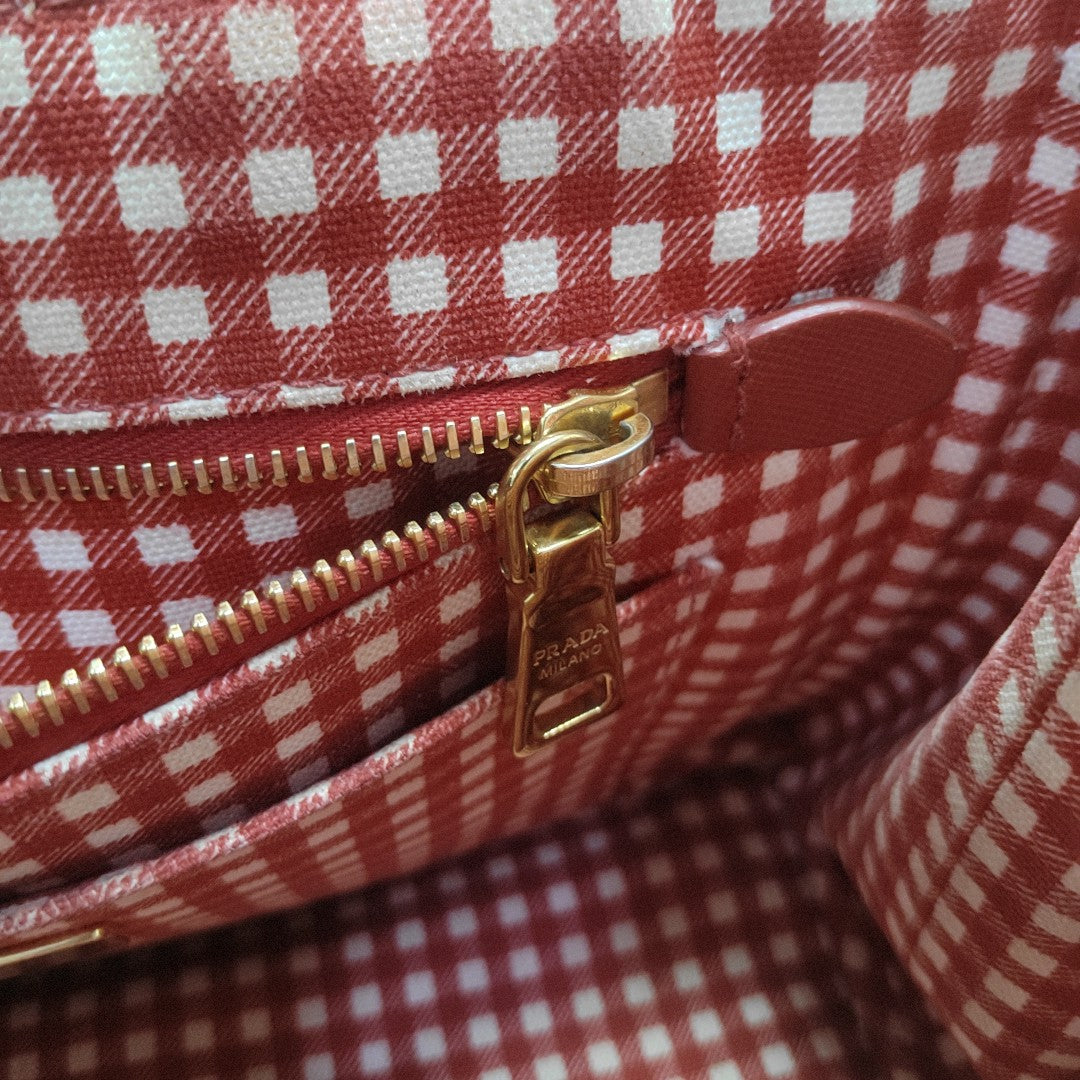 Denim Canvas Red