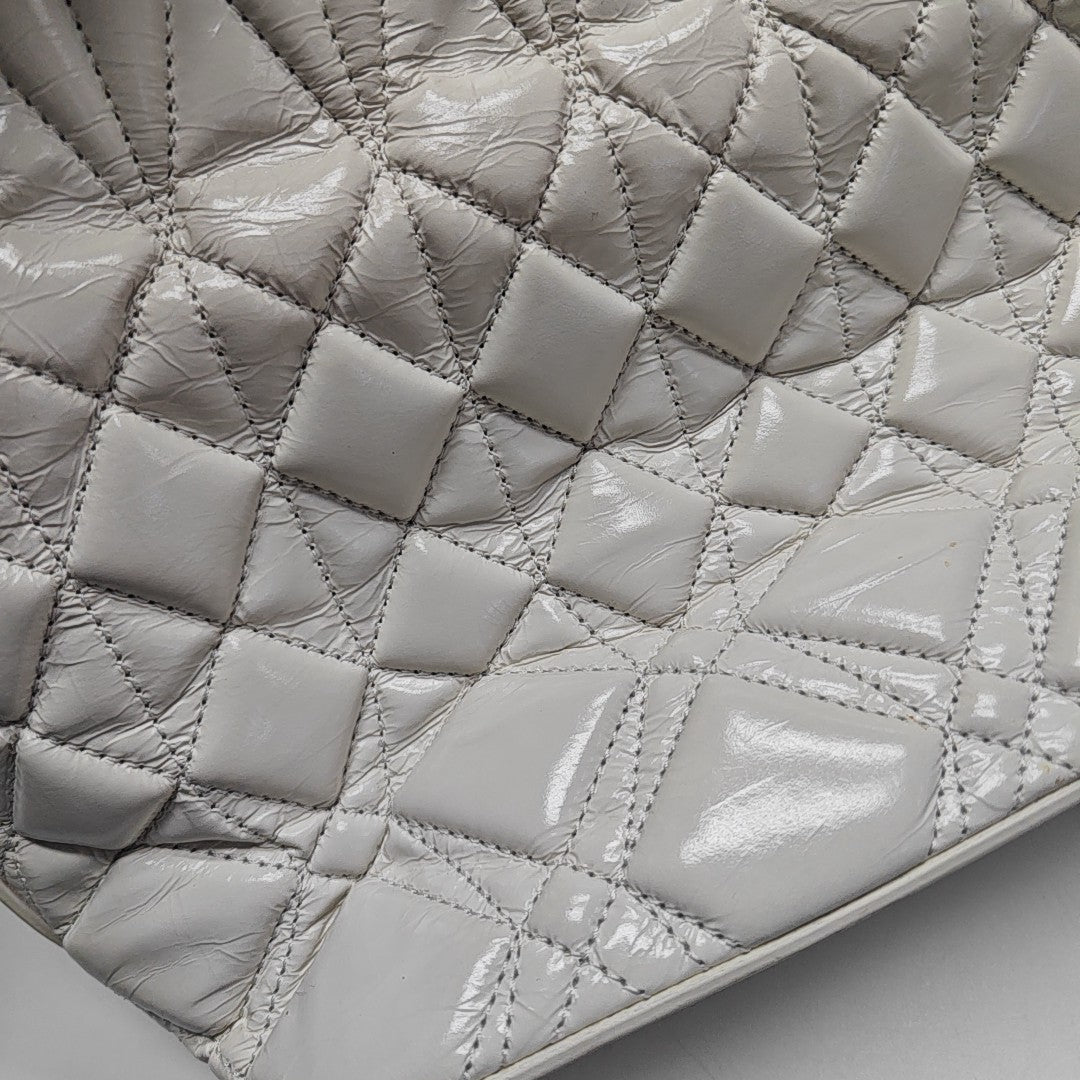HOBO Quilted Calfskin White