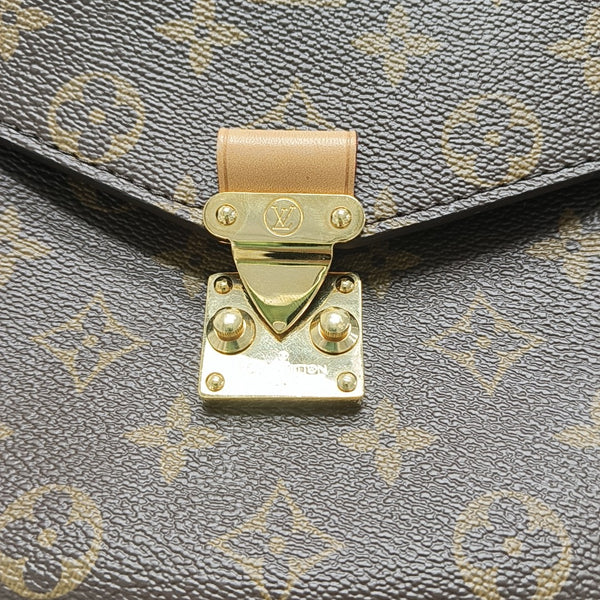 MÉTIS MM Monogram Coated Canvas Brown