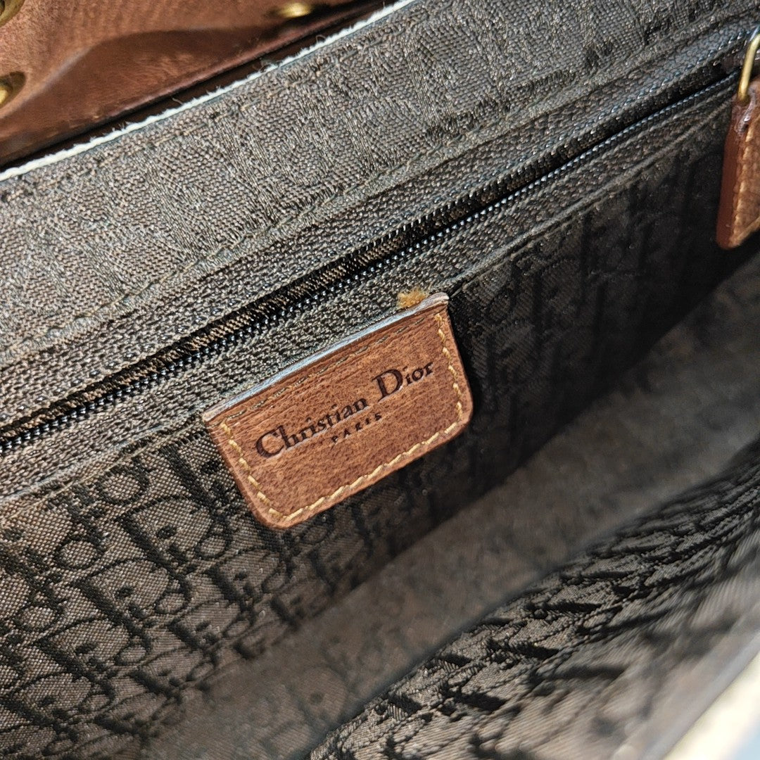 Street Chic Canvas Beige