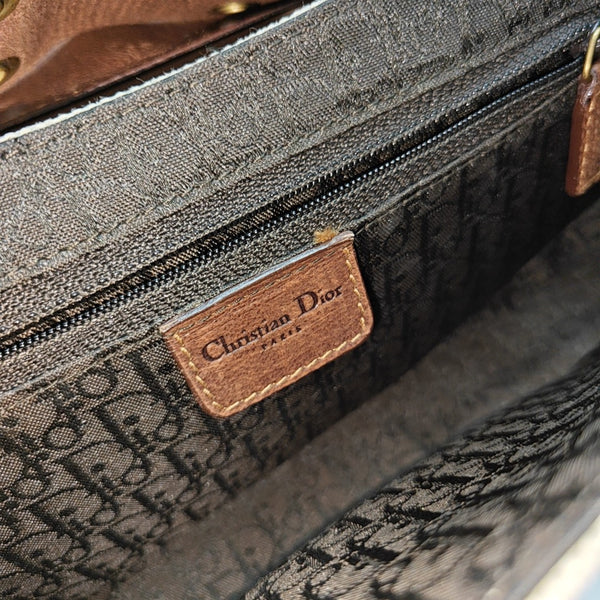Street Chic Canvas Beige
