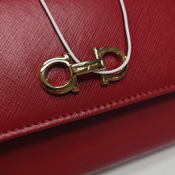 Vara Calfskin Red Wallet